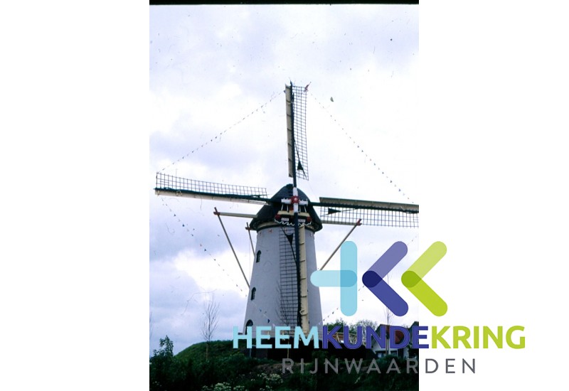 CoorenMolen Lobith 1997 F00003279